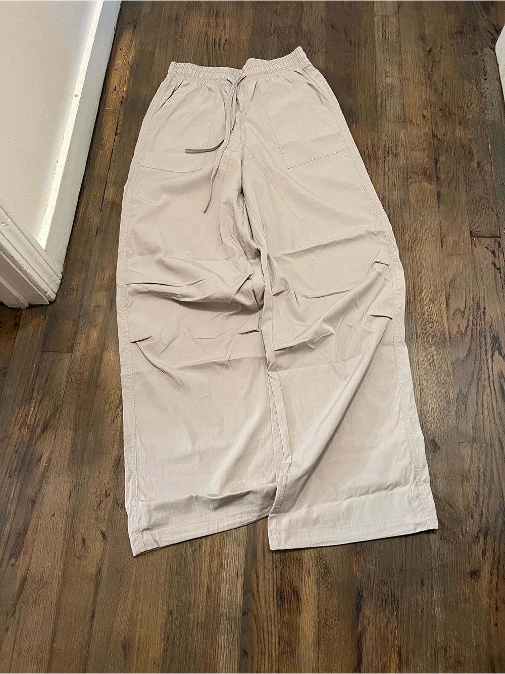 Women’s Relaxed Drawstring Pants in Light Beige with ankle drawstring